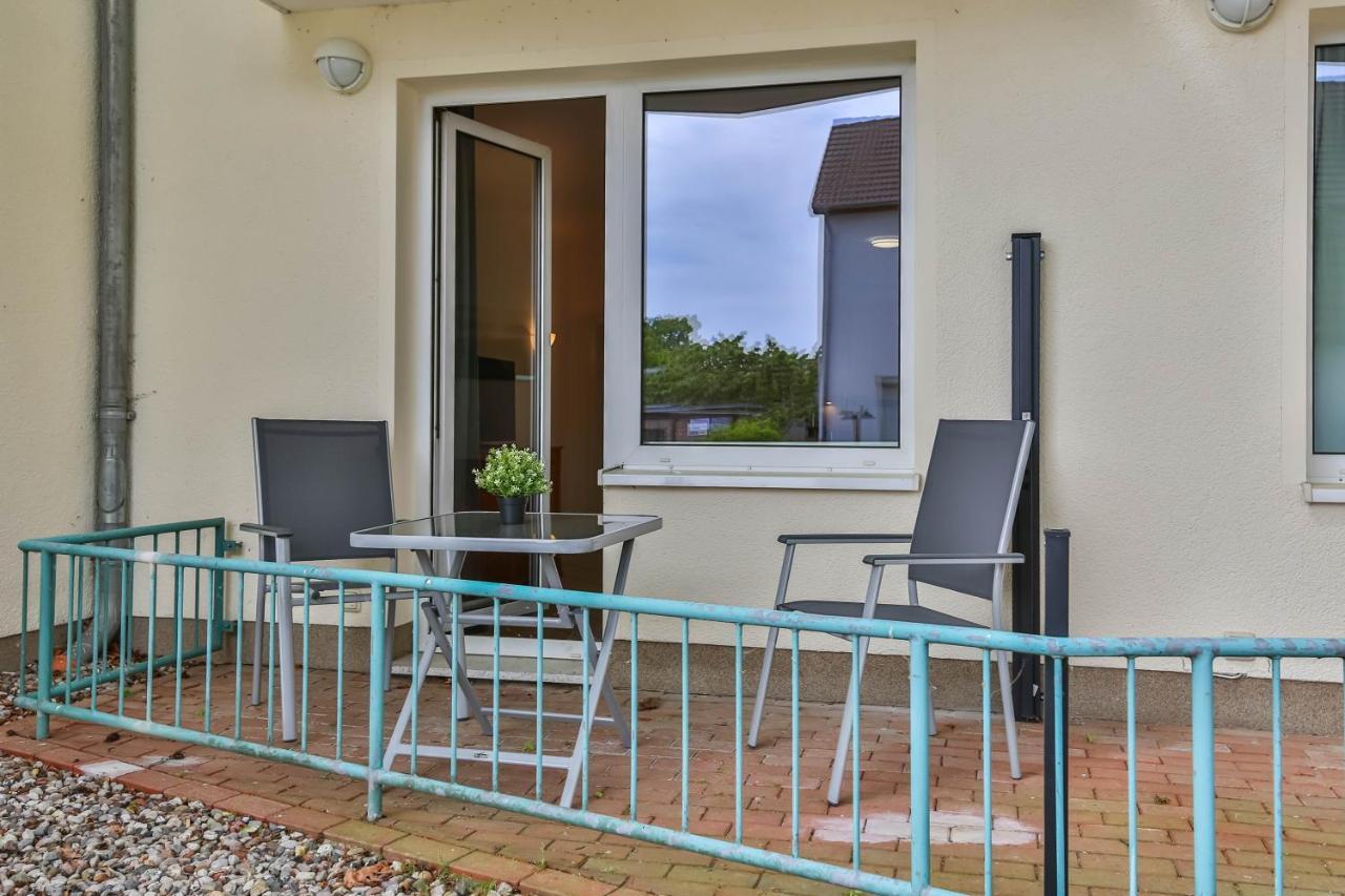 Apartment Diana Mit Terrasse Zempin Exterior foto