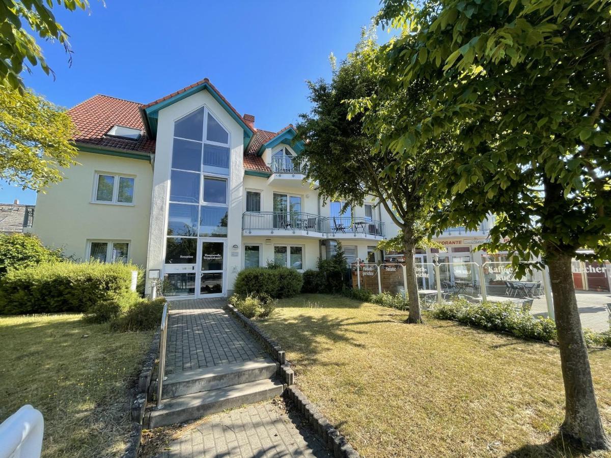 Apartment Diana Mit Terrasse Zempin Exterior foto